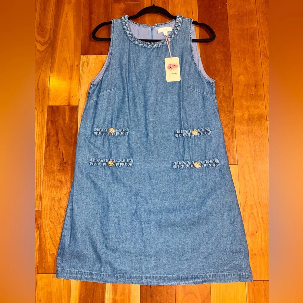 Entro Sleeveless Blue Denim Mini Dress with Decorative Gold Buttons - Picture 6 of 10